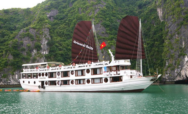 Oriental sails Halong Bay