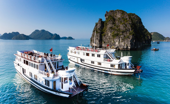 Bhaya Classic Cruise Halong