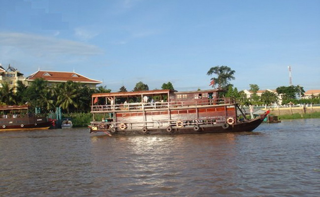 Mien Tay Sampan Cruise