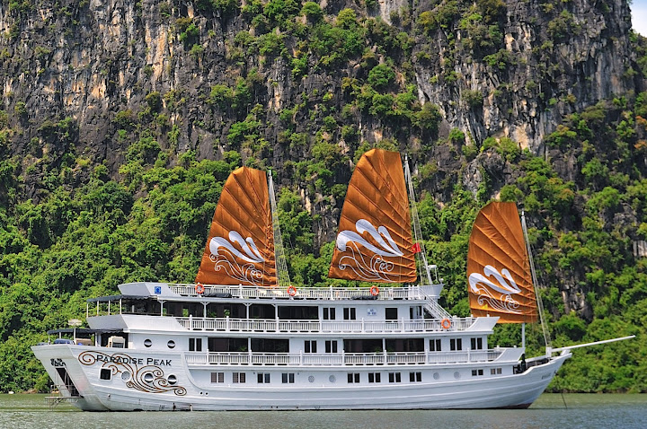 Paradise Peack Cruise Halong Bay