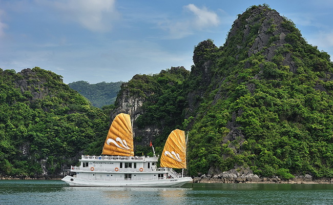 Paradise Privilege Cruise Halong Bay